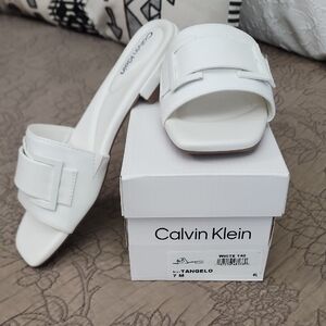 Calvin Klein Women's White Mule Flats Sz 7 Never Worn